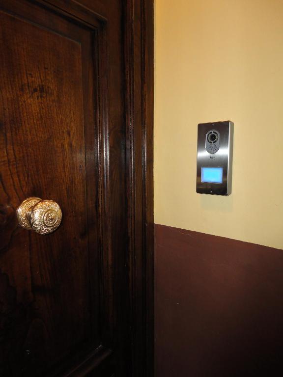 B&B Il Campanile Naples Exterior photo